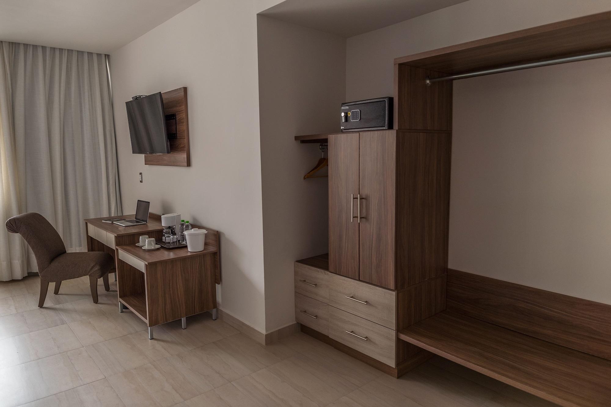 Ocean View Beach Hotel 마사틀란 외부 사진