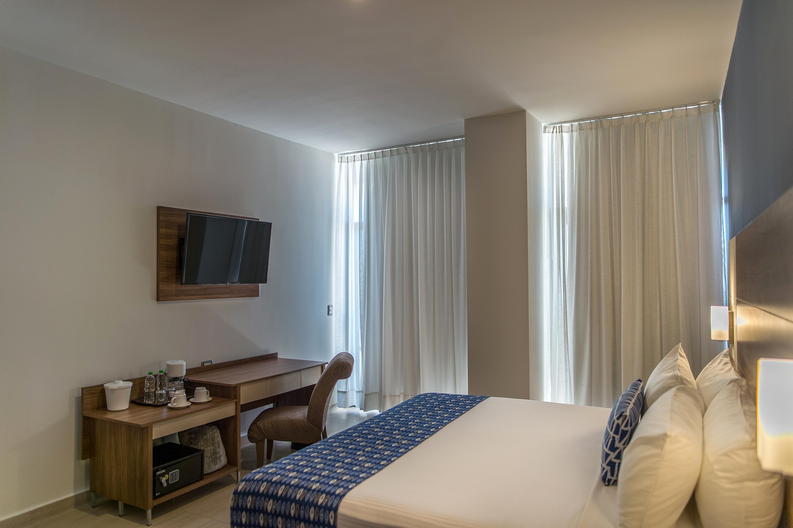 Ocean View Beach Hotel 마사틀란 외부 사진