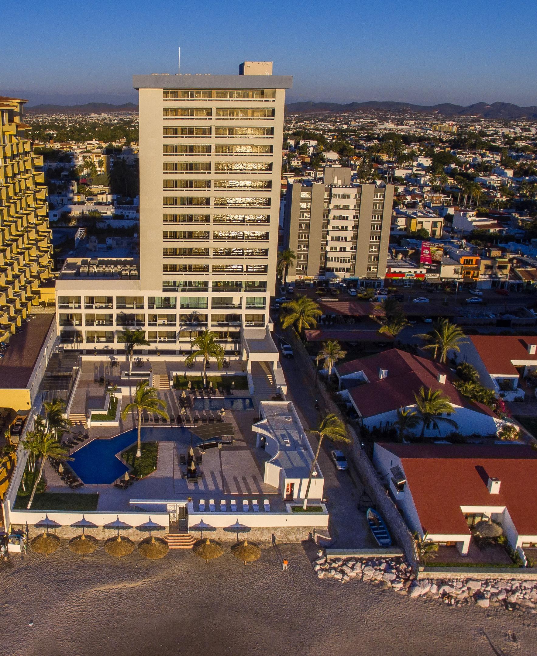 Ocean View Beach Hotel 마사틀란 외부 사진