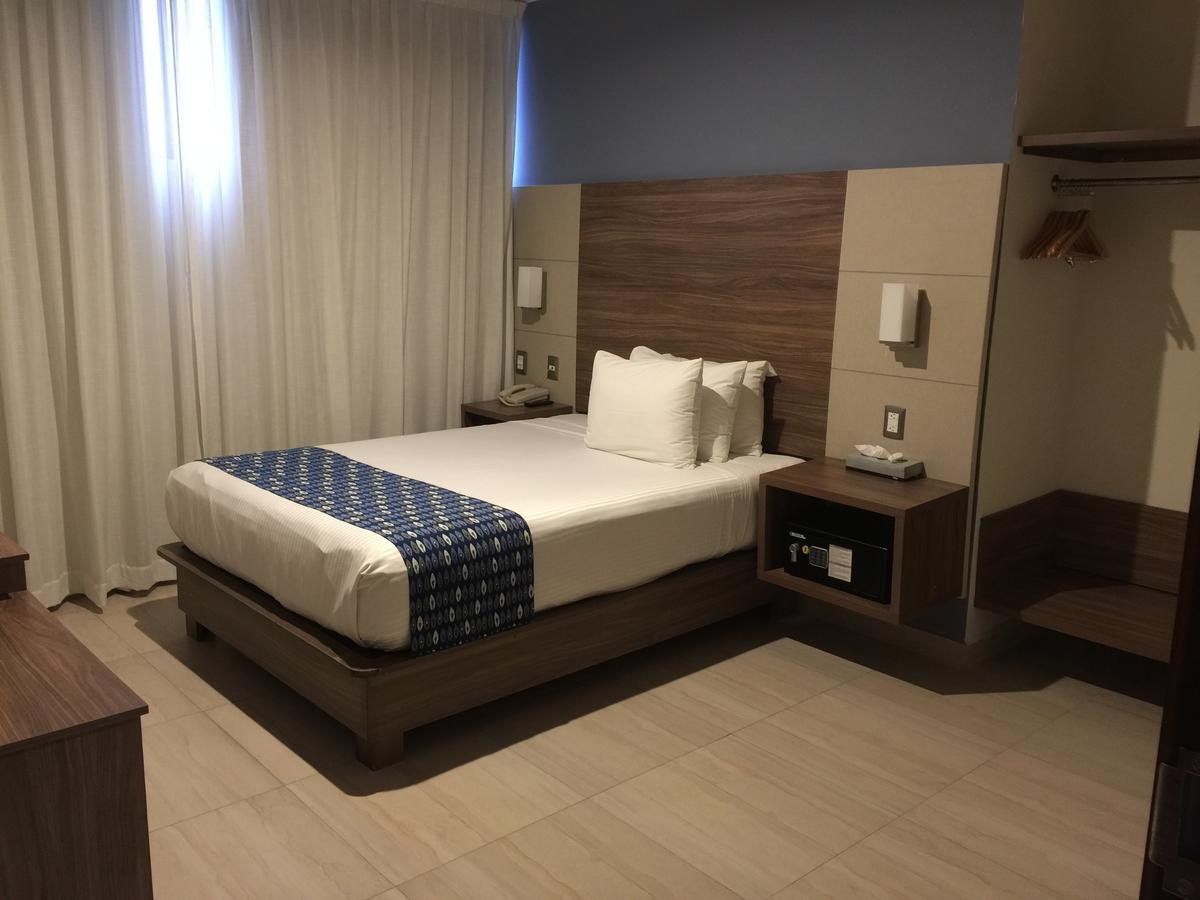 Ocean View Beach Hotel 마사틀란 외부 사진