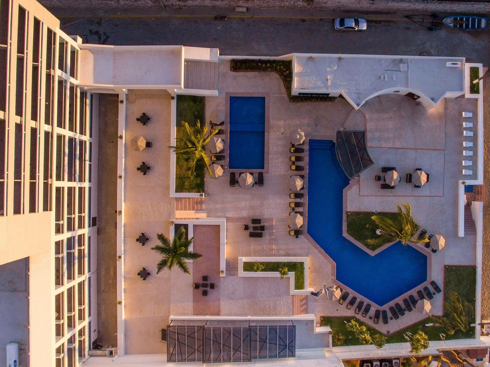 Ocean View Beach Hotel 마사틀란 외부 사진